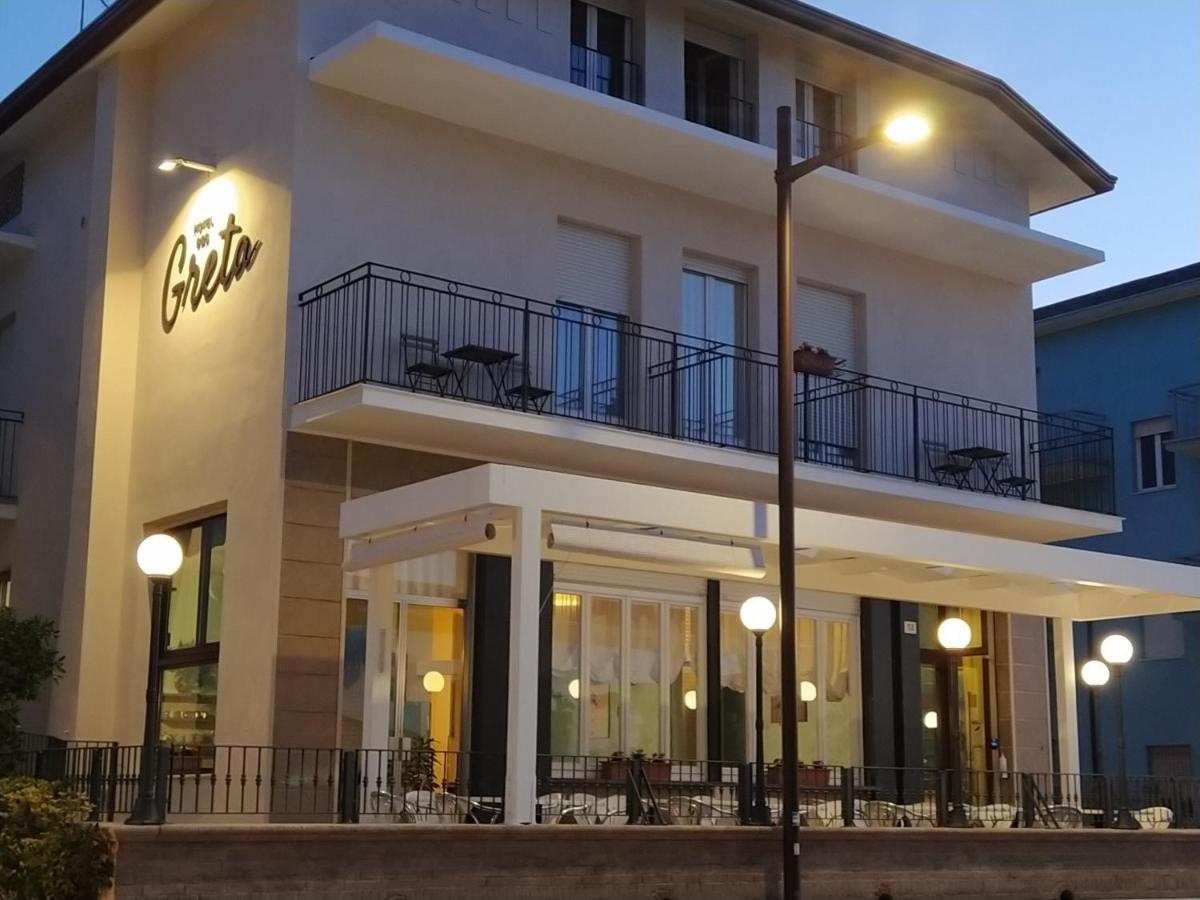Hotel Greta B&B Ріміні Екстер'єр фото