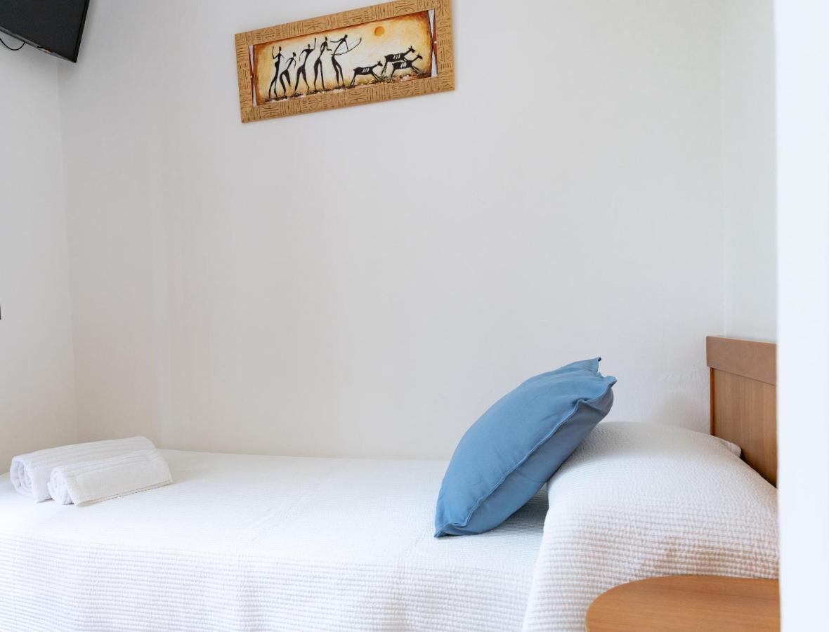 Hotel Greta B&B Ріміні Екстер'єр фото